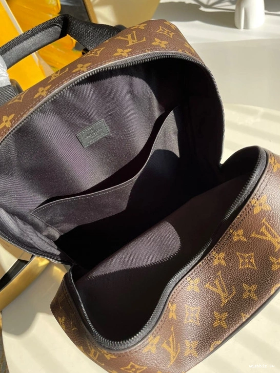 WIS LOUIS DEAN BACKPACK VUITTON 0724